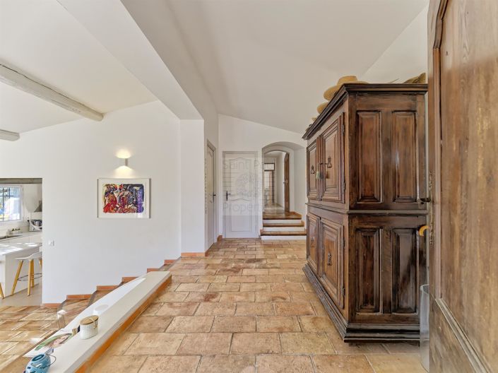 Image No.5-4 Bed House for sale