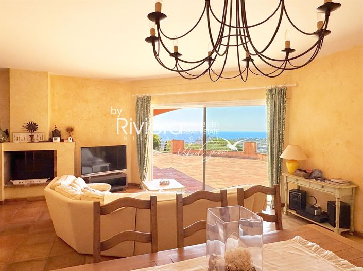 Image No.10-4 Bed House for sale