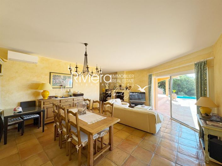 Image No.14-4 Bed House for sale