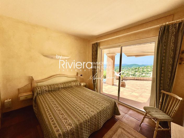 Image No.19-4 Bed House for sale