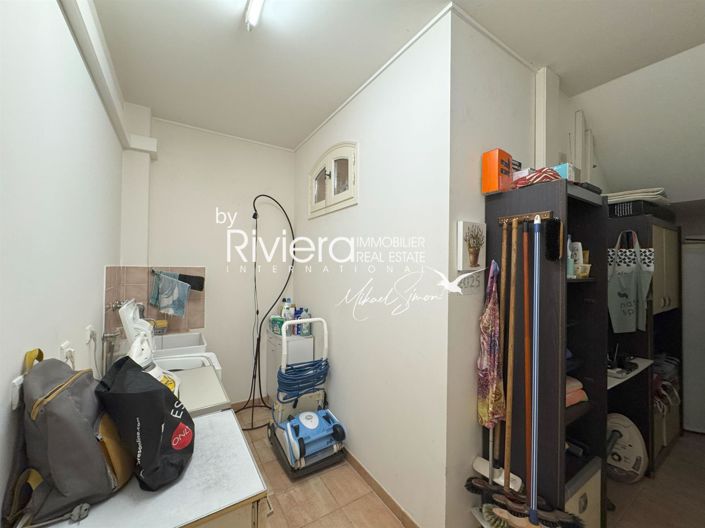 Image No.31-4 Bed House for sale