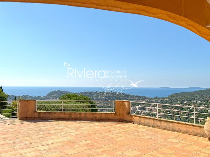 Image No.9-4 Bed House for sale