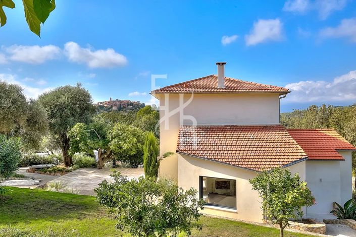 Image No.21-4 Bed House for sale