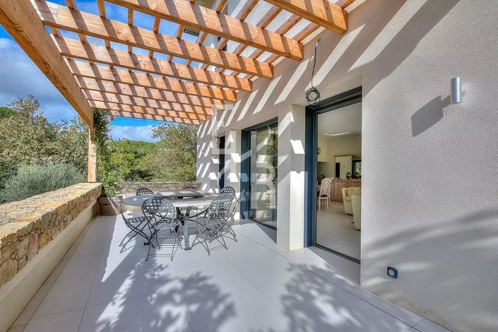 Image No.31-4 Bed House for sale