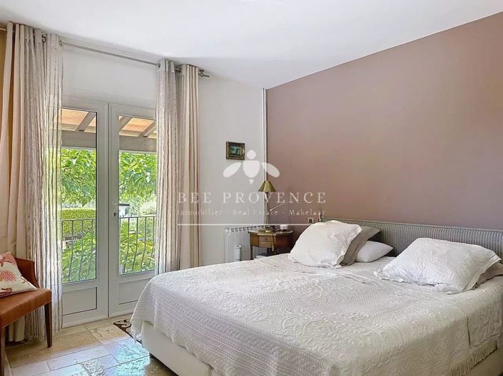 Image No.15-3 Bed House for sale