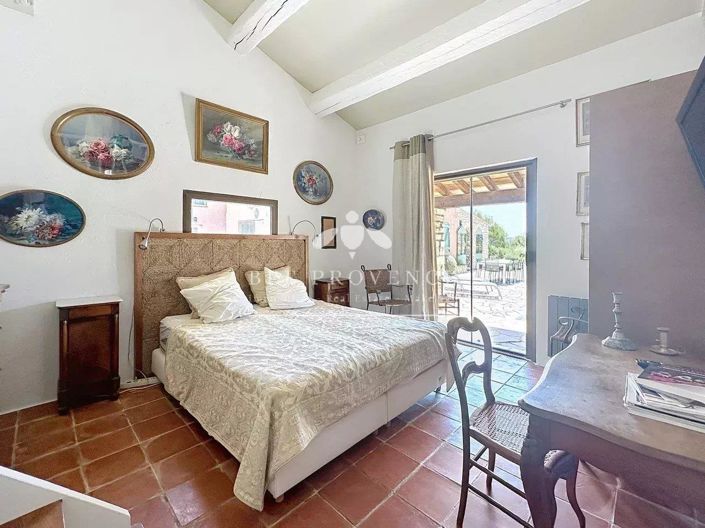 Image No.17-3 Bed House for sale