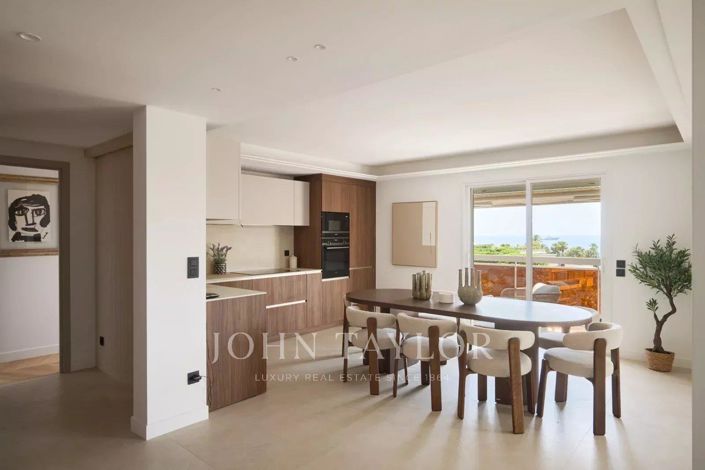 Image No.8-4 Bed Apartment for sale