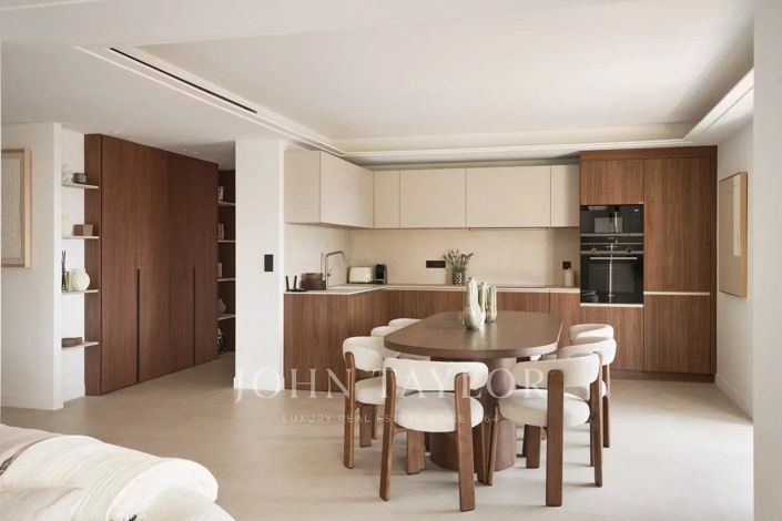 Image No.9-4 Bed Apartment for sale