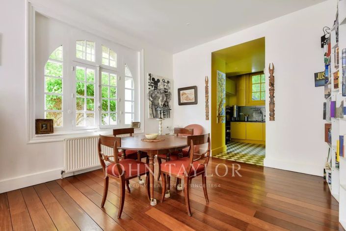 Image No.12-4 Bed House for sale