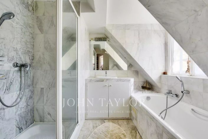 Image No.19-4 Bed House for sale