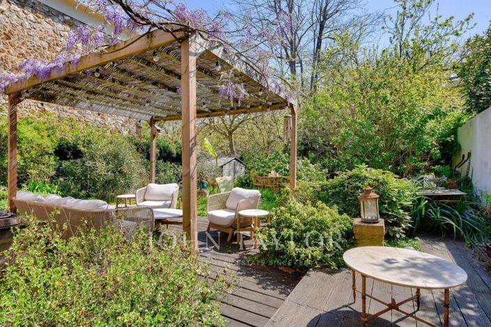 Image No.25-4 Bed House for sale