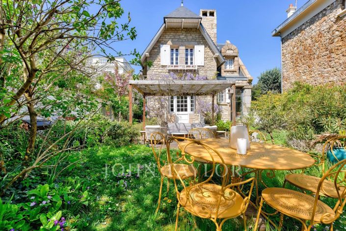 Image No.26-4 Bed House for sale