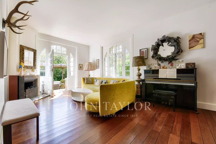 Image No.7-4 Bed House for sale