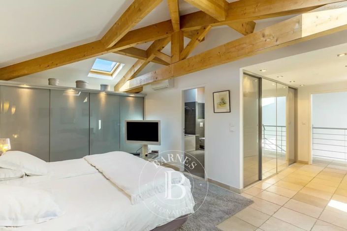 Image No.15-4 Bed Apartment for sale