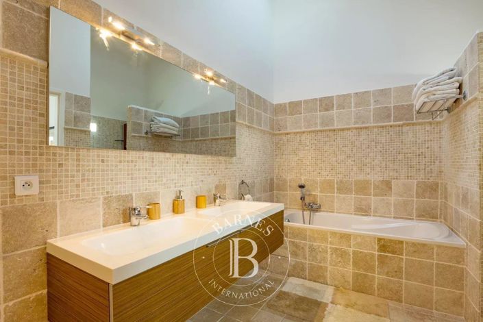 Image No.16-4 Bed Apartment for sale