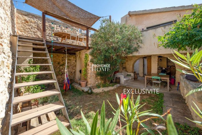 Image No.1-4 Bed House for sale