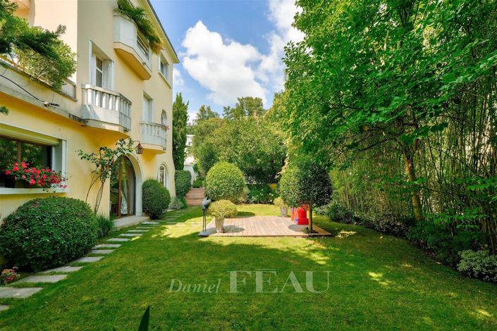 Image No.10-4 Bed House for sale