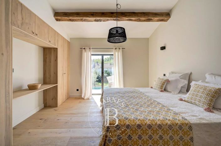 Image No.9-4 Bed House for sale