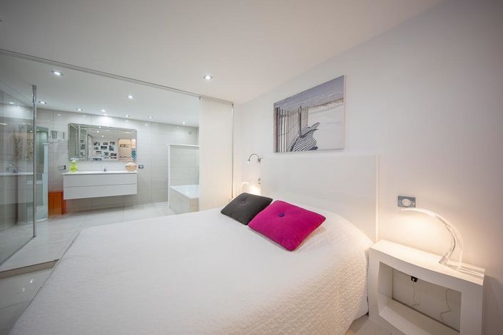 Image No.10-5 Bed House for sale