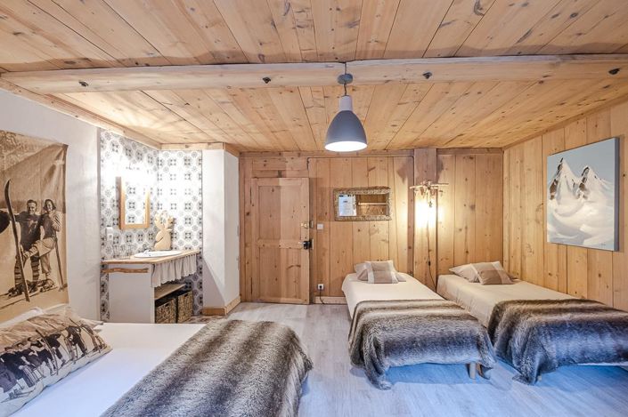 Image No.9-8 Bed House for sale