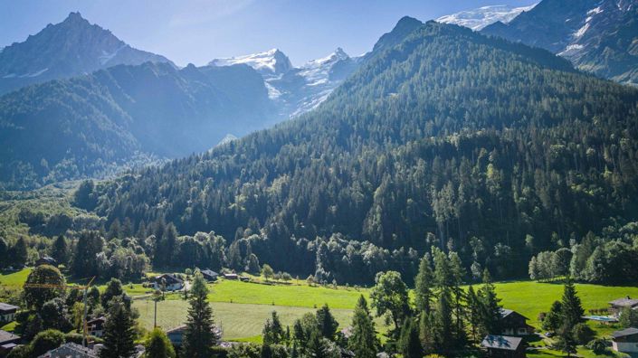 Image No.6-5 Bed House for sale