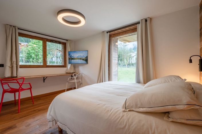 Image No.9-5 Bed Property for sale