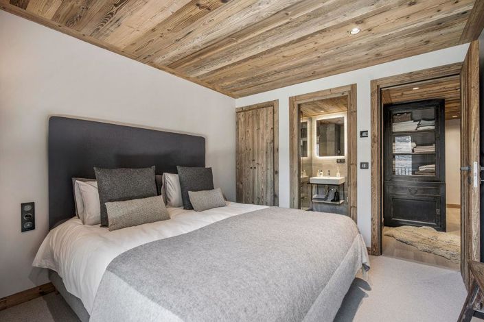 Image No.7-4 Bed House for sale