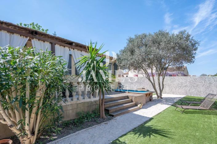 Image No.2-3 Bed House for sale