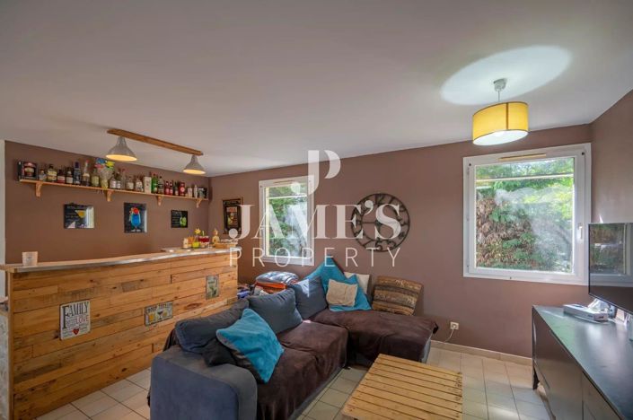 Image No.3-3 Bed House for sale