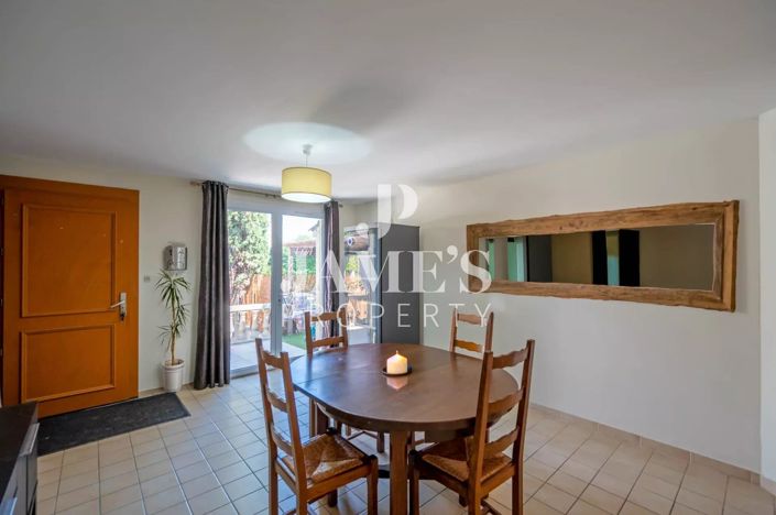 Image No.4-3 Bed House for sale