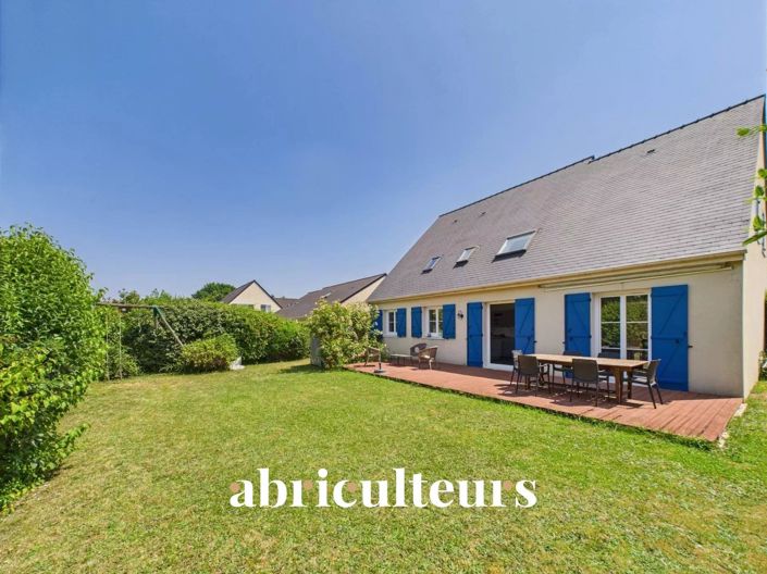 Image No.1-4 Bed House for sale