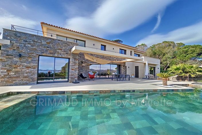Image No.1-5 Bed House for sale