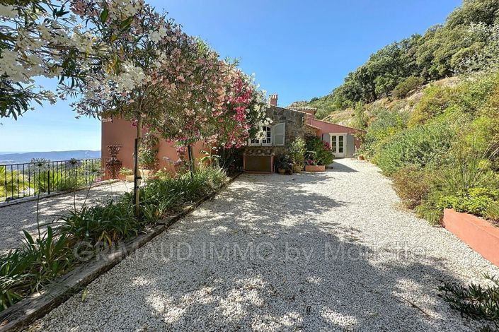 Image No.10-4 Bed House for sale