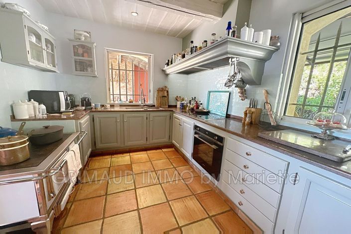 Image No.5-4 Bed House for sale