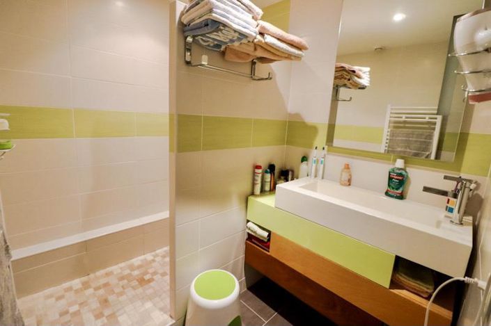 Image No.13-6 Bed House for sale