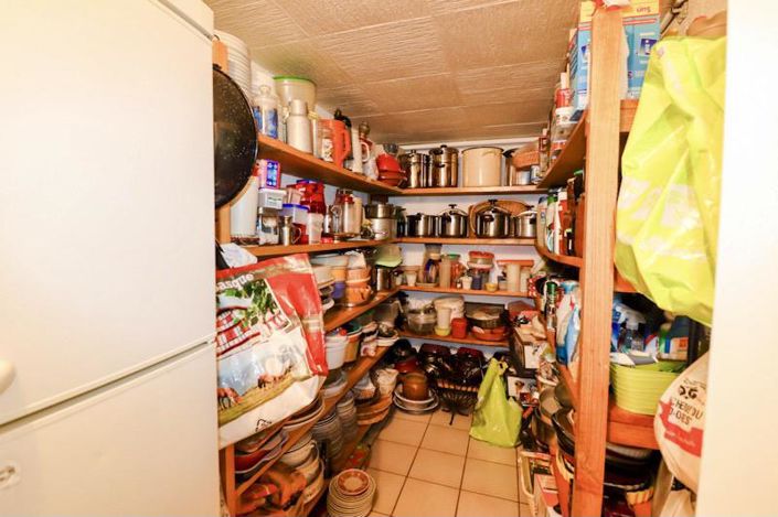 Image No.14-6 Bed House for sale