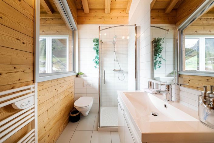 Image No.6-5 Bed House for sale