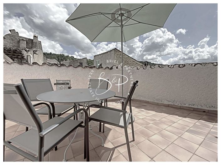 Image No.1-2 Bed House for sale