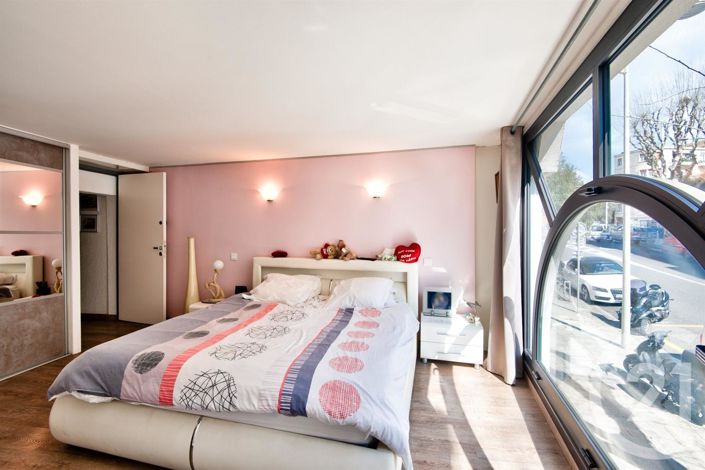 Image No.5-House for sale