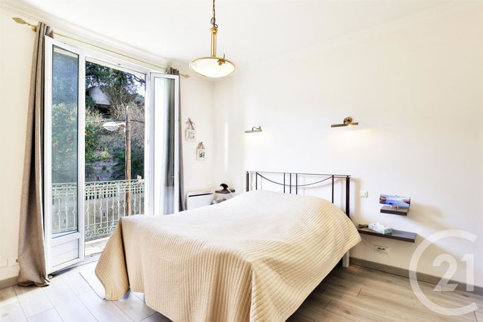 Image No.8-3 Bed Apartment for sale