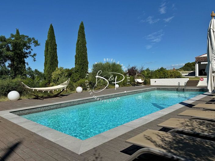 Image No.7-5 Bed House for sale