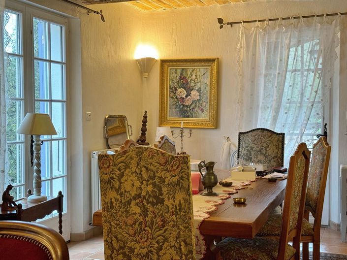 Image No.11-3 Bed House for sale