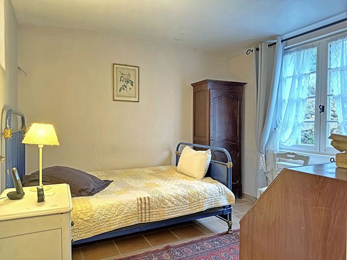 Image No.15-3 Bed House for sale