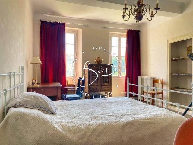 Image No.15-9 Bed House for sale