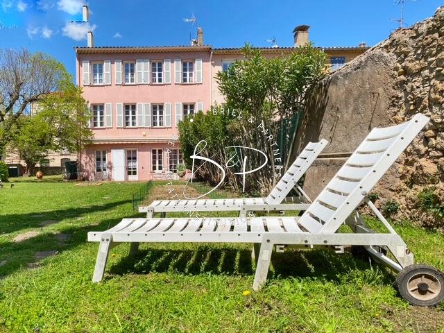 Image No.3-9 Bed House for sale