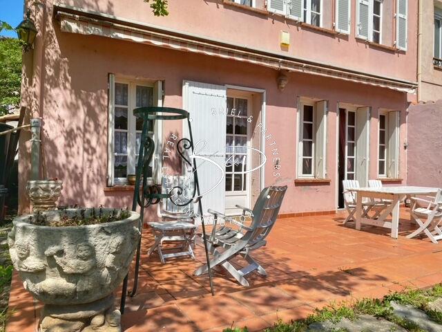 Image No.5-9 Bed House for sale