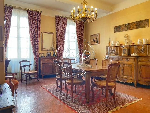 Image No.9-9 Bed House for sale