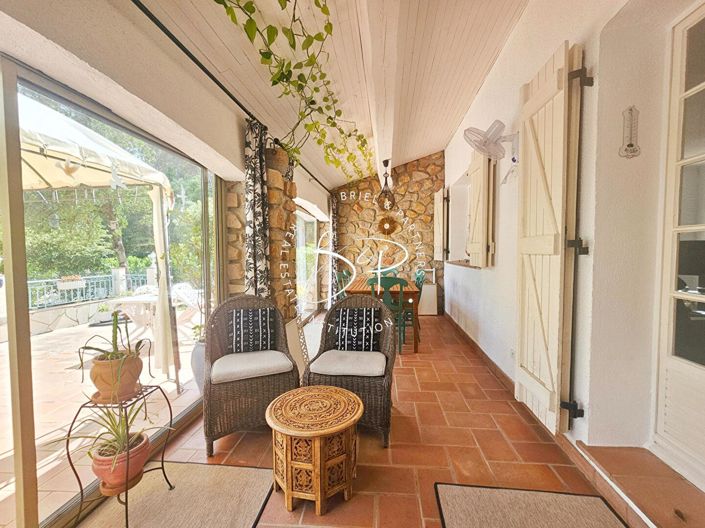 Image No.12-2 Bed House for sale