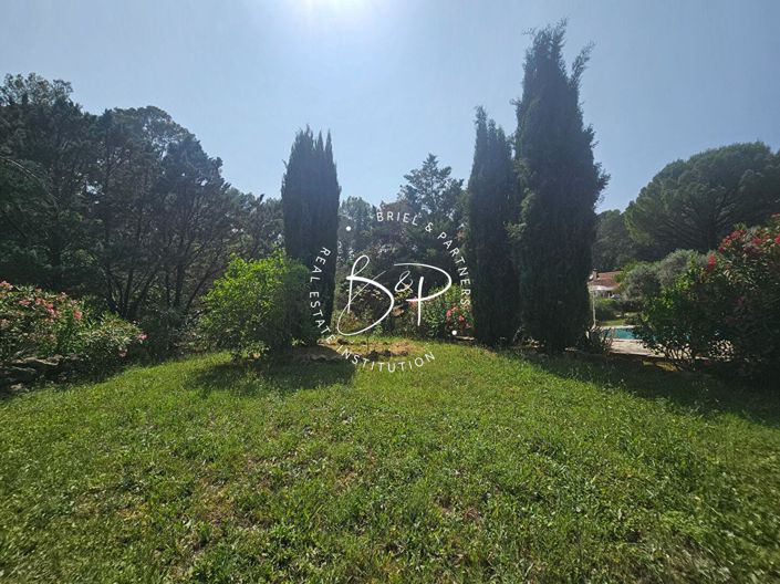 Image No.17-2 Bed House for sale