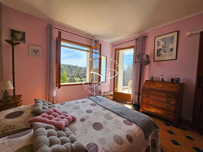 Image No.14-5 Bed House for sale